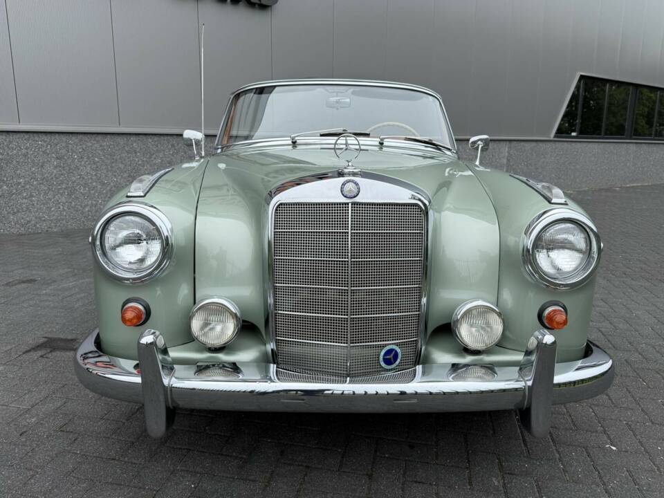 Image 6/50 of Mercedes-Benz 220 S Cabriolet (1958)
