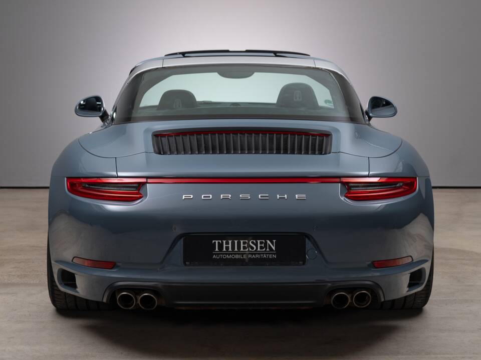 Image 9/37 of Porsche 911 Targa 4S (2016)