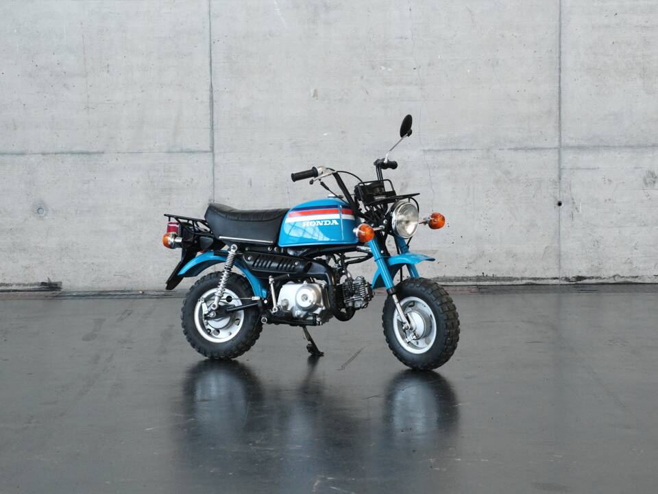 Bild 3/18 von Honda Z 50 Monkey (1984)