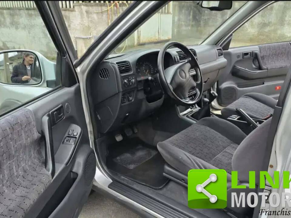 Immagine 4/10 di Opel Frontera 2.2. DTI 16V (2000)