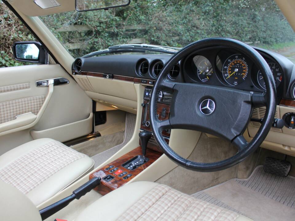 Image 8/18 of Mercedes-Benz 300 SL (1986)