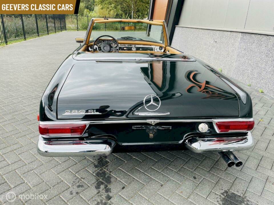 Image 4/9 of Mercedes-Benz 280 SL (1968)