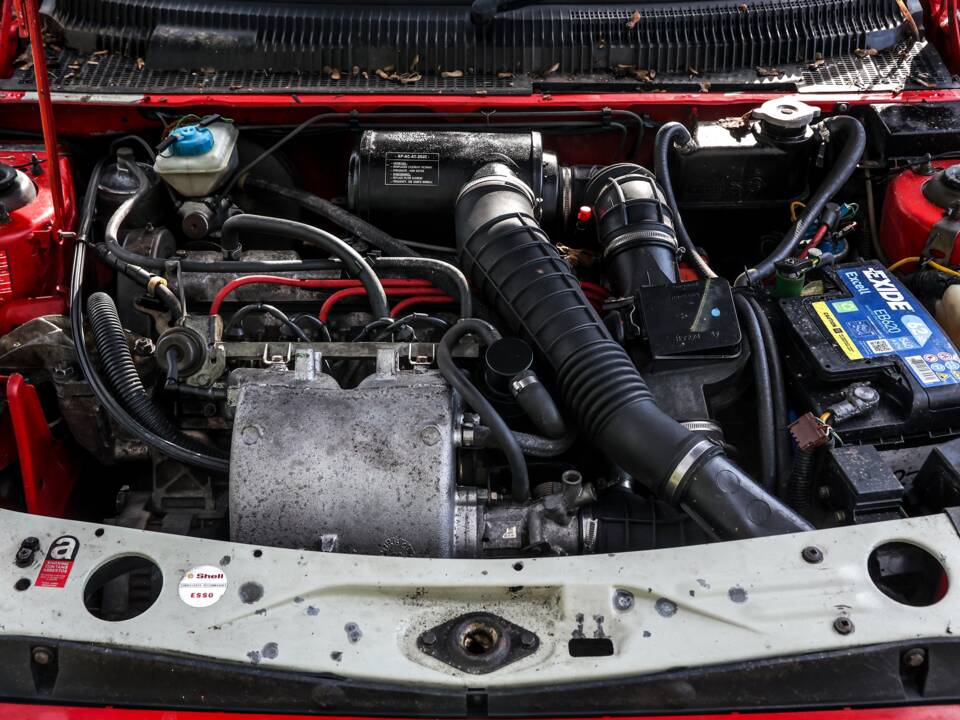 Immagine 5/39 di Peugeot 205 CTi (1991)