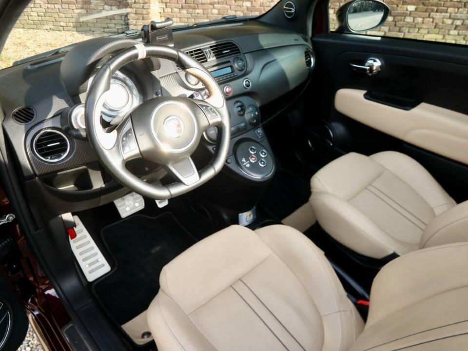 Immagine 31/50 di Abarth 695 &quot;Edizione Maserati&quot; (2013)