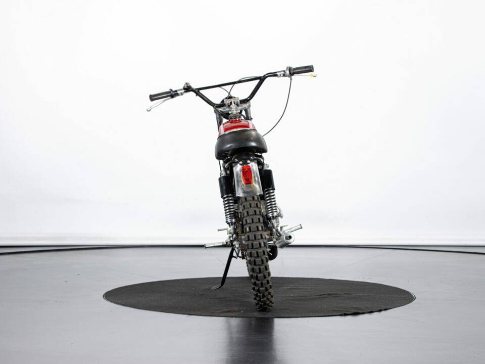Immagine 3/49 di Aprilia Scarabeo 50 (1972)