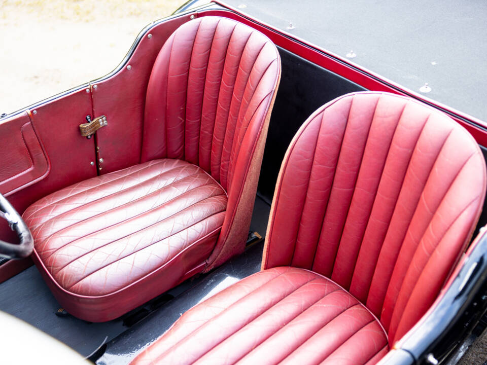Immagine 16/50 di Aston Martin International (1930)