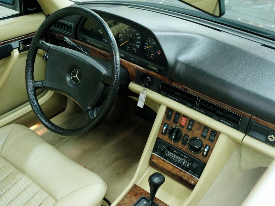 Bild 27/50 von Mercedes-Benz 500 SEL (1983)