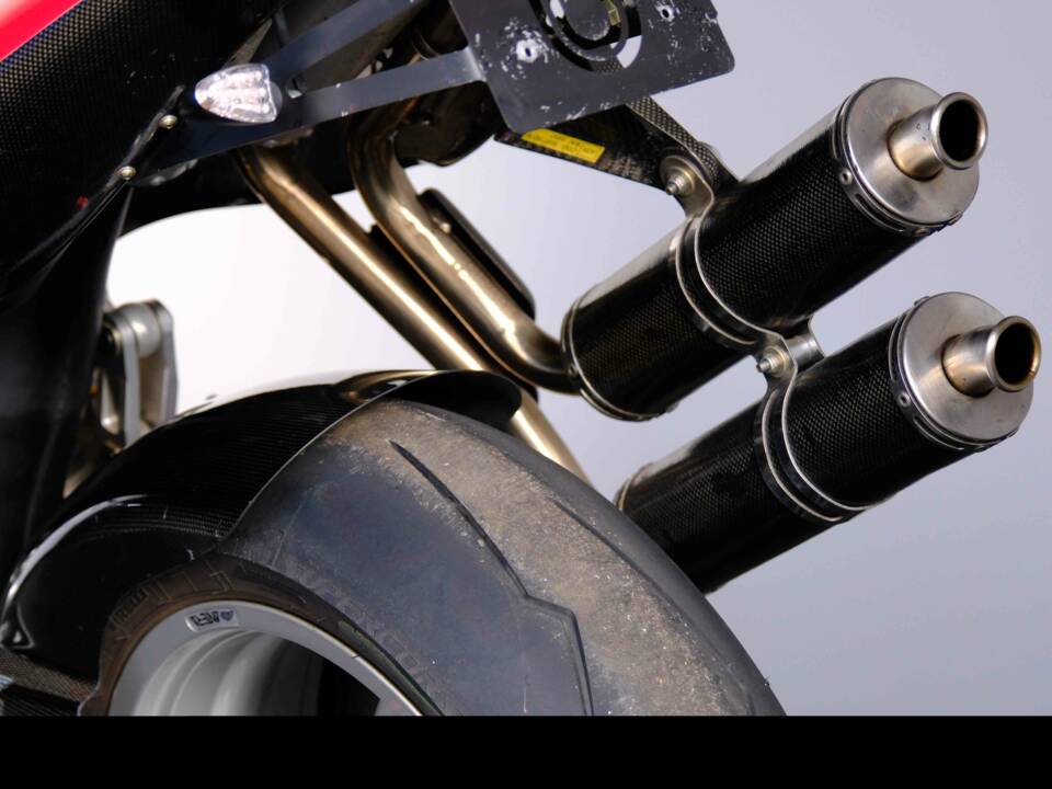 Image 63/94 of Bimota 500 V-Due (2003)