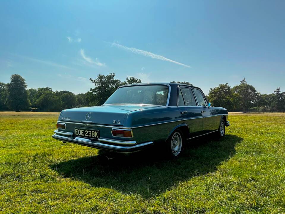 Image 12/57 de Mercedes-Benz 280 SE 3,5 (1972)