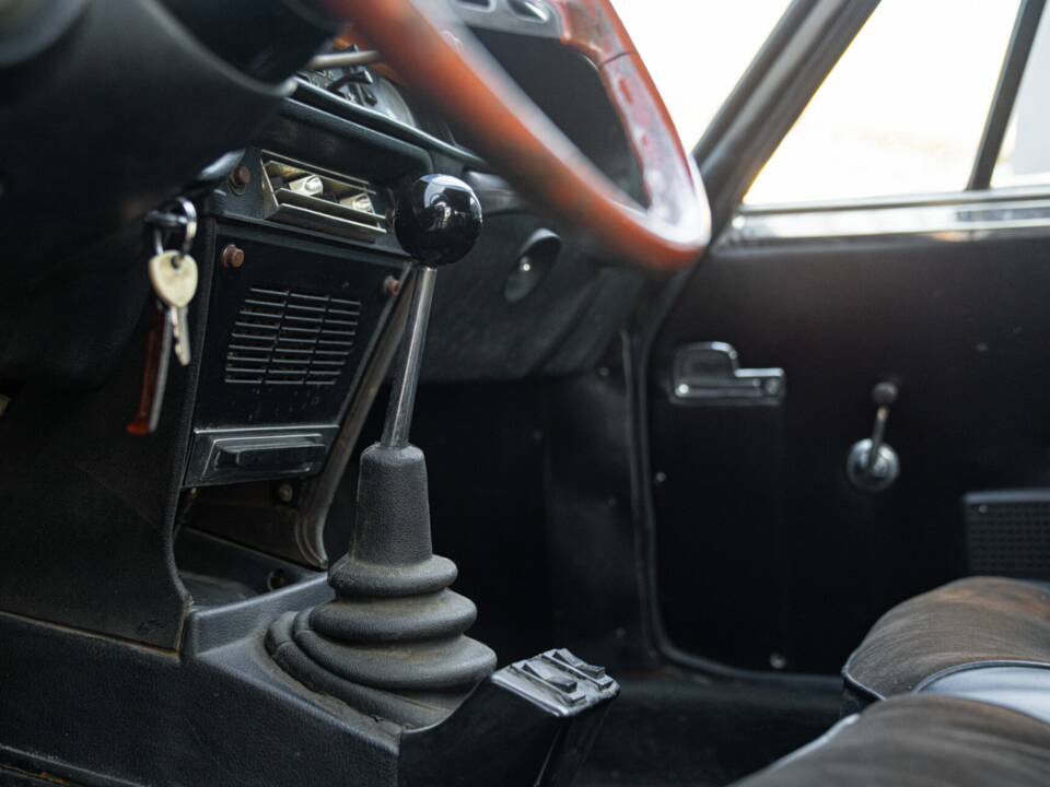 Image 31/44 of Lancia Fulvia Sport 1.6 (Zagato) (1972)