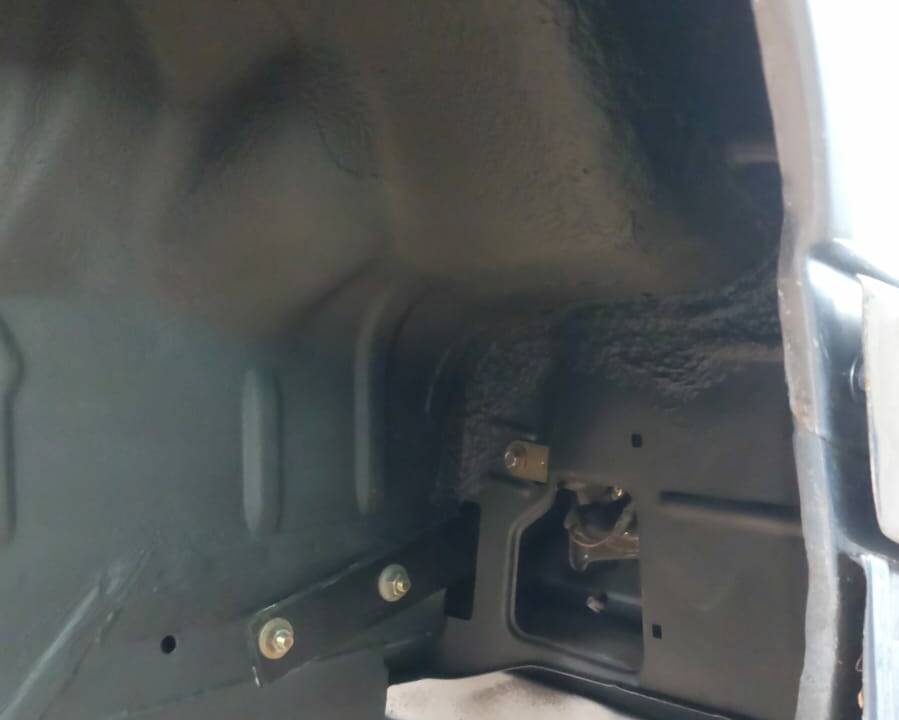 Image 37/56 of BMW 323i (1980)