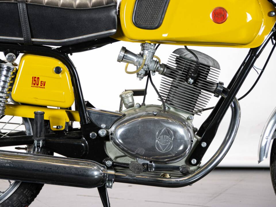Imagen 30/50 de Gilera 150 Autostrada (1971)