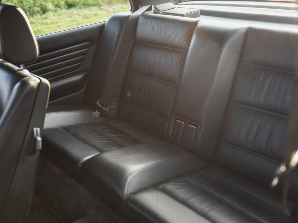 Image 17/50 of BMW M3 (1987)