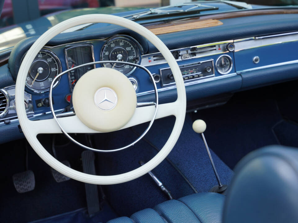 Imagen 25/50 de Mercedes-Benz 280 SL (1968)