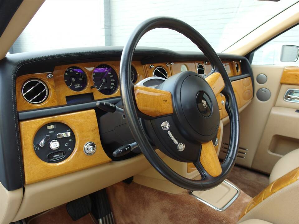 Bild 46/98 von Rolls-Royce Phantom VII (2006)