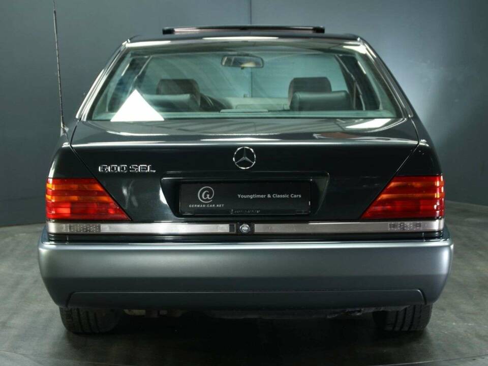 Image 5/30 of Mercedes-Benz 600 SEL (1992)