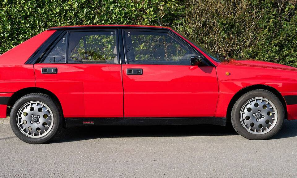 Imagen 4/8 de Lancia Delta HF Integrale 16V (1990)