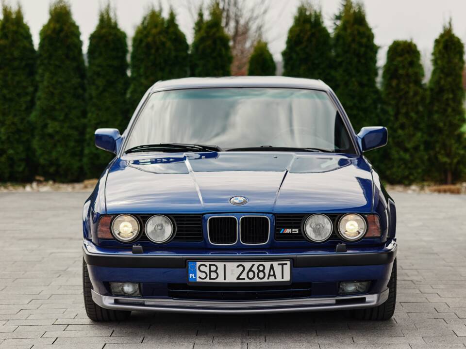 Immagine 21/74 di BMW M5 (1992)