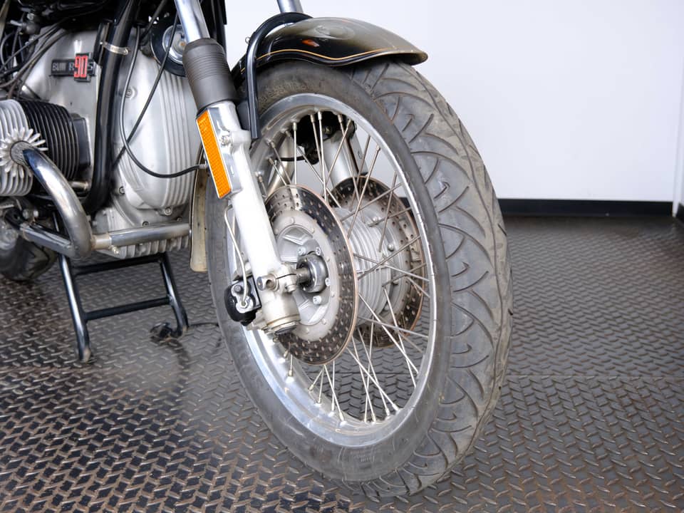 Image 17/91 of BMW R 90 S (1975)