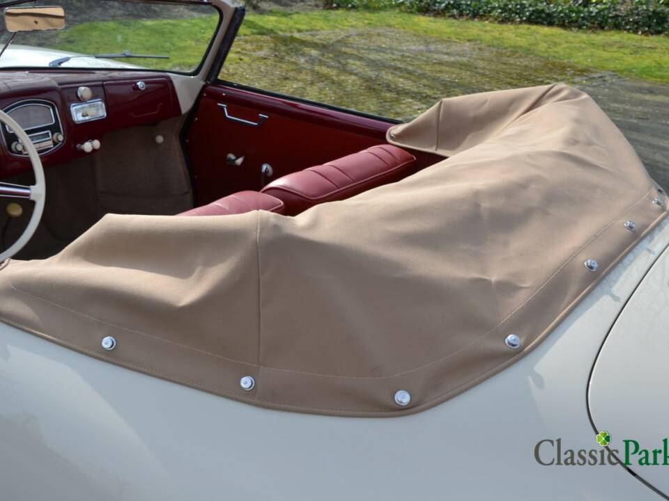 Image 21/50 of Porsche 356 1500 (1954)