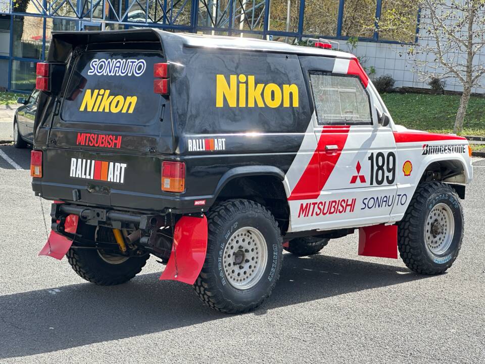 Image 4/9 de Mitsubishi Pajero TD (1985)