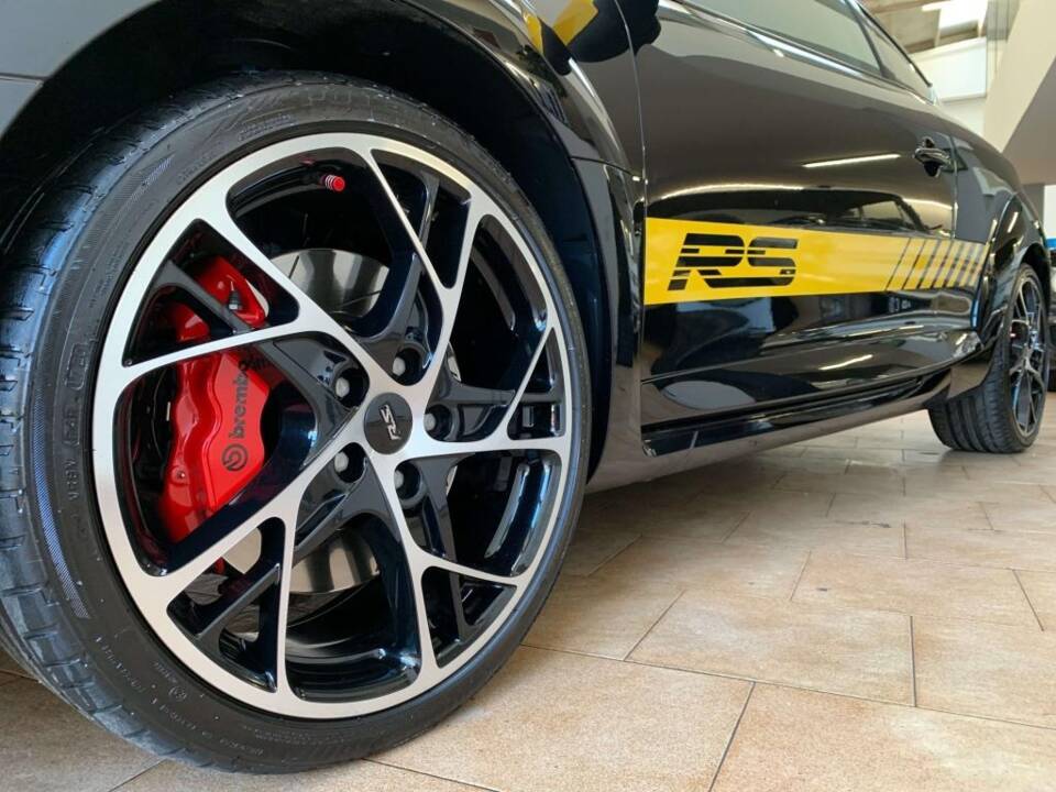 Immagine 18/43 di Renault Mégane RS (2011)