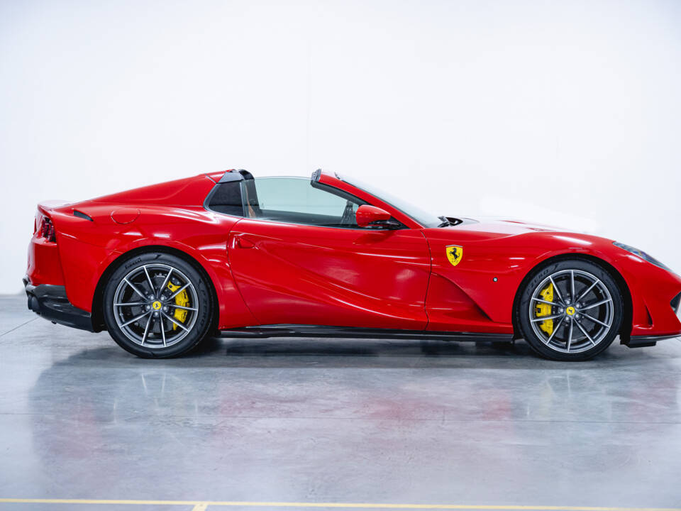 Afbeelding 24/46 van Ferrari 812 Competizione A (2022)