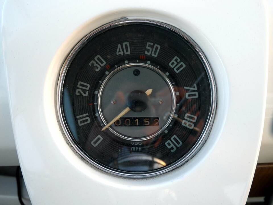 Image 21/30 of Volkswagen T1 Samba 1.2 (1961)