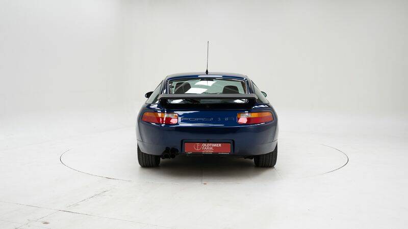 Image 7/15 of Porsche 928 S4 (1990)