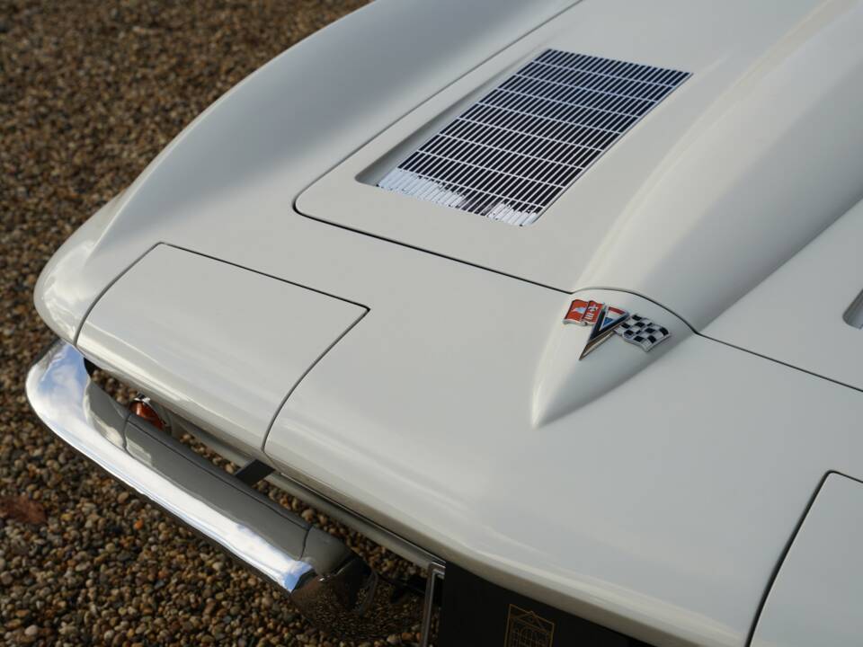 Immagine 27/50 di Chevrolet Corvette Sting Ray (1963)