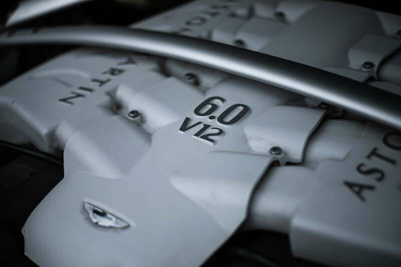 Imagen 35/46 de Aston Martin V12 Zagato (2011)