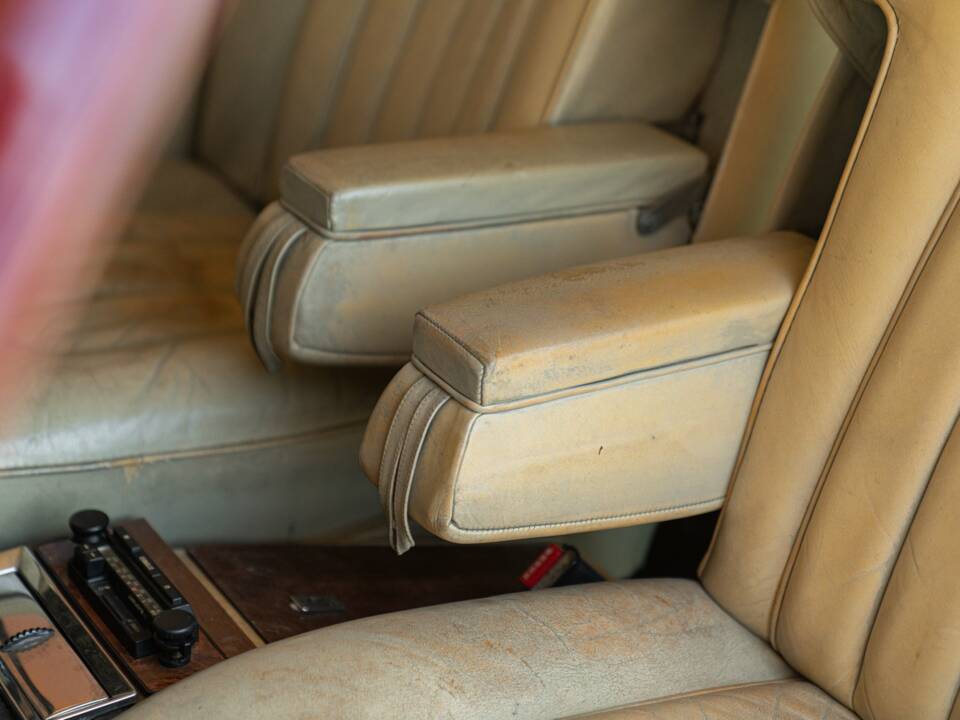 Image 29/50 of Rolls-Royce Silver Shadow I (1974)