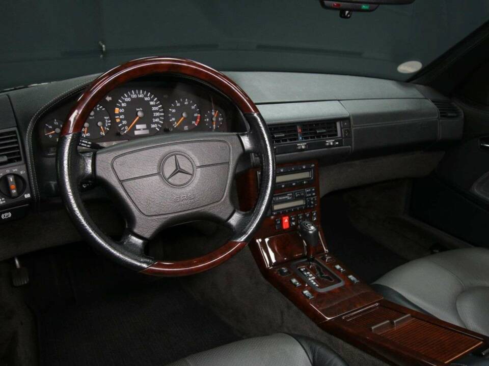 Afbeelding 13/30 van Mercedes-Benz SL 600 (1997)