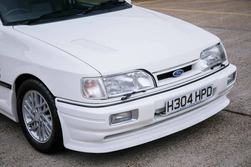 Image 8/50 of Ford Sierra RS Cosworth (1990)