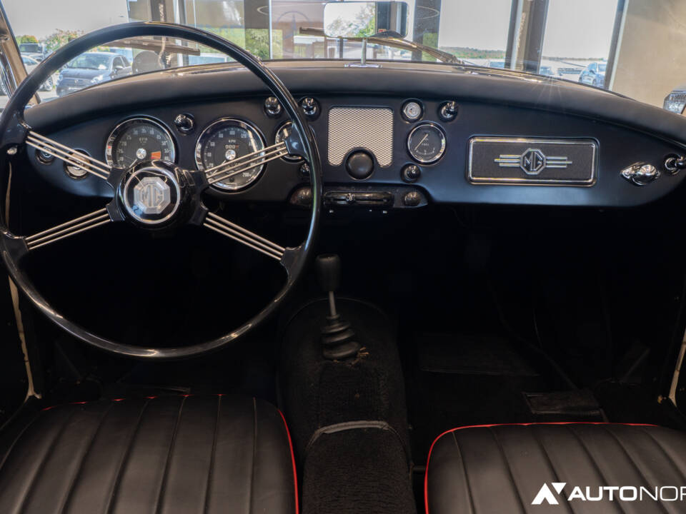 Image 46/65 of MG MGA 1600 (1960)