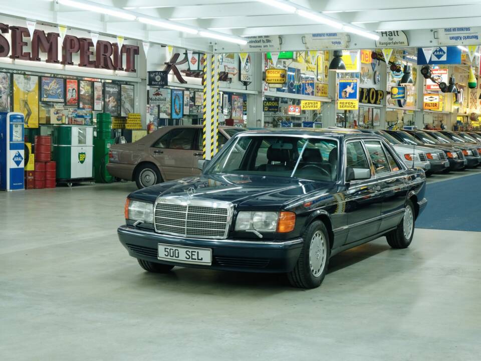 Bild 43/50 von Mercedes-Benz 500 SEL (1990)