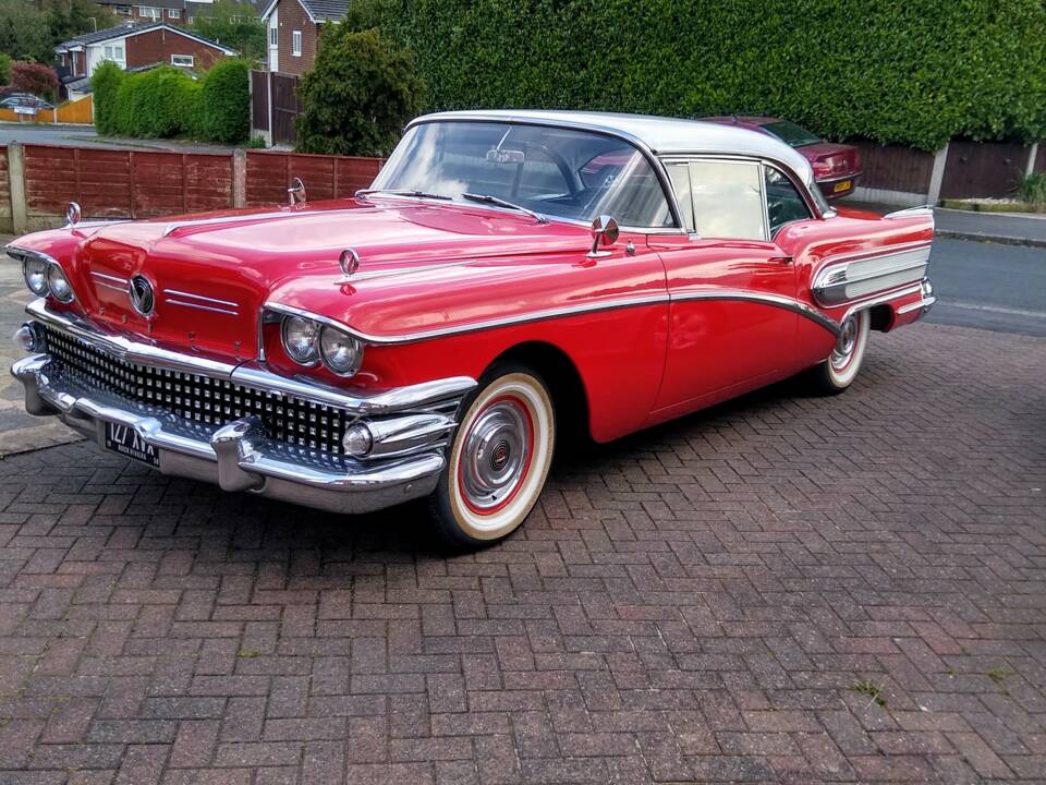 Afbeelding 6/52 van Buick Special Riviera Coupé (1958)
