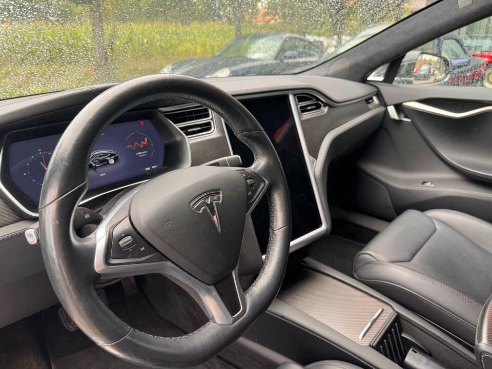 Bild 12/18 von Tesla Model S 100D (2018)