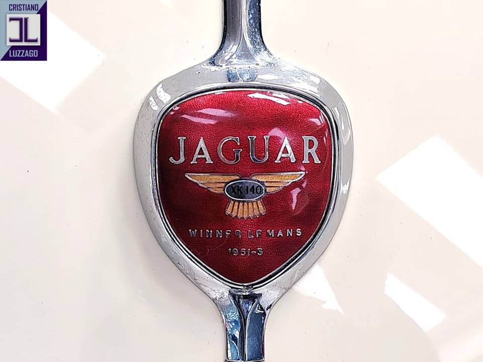 Image 31/74 of Jaguar XK 140 OTS (1956)