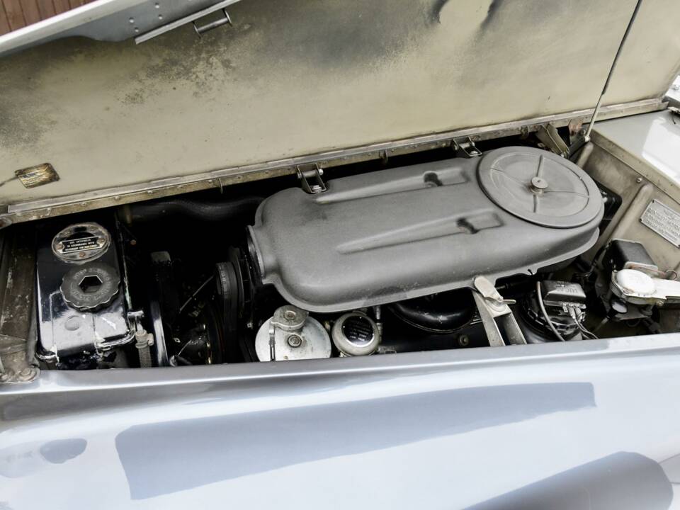 Image 38/50 of Bentley S 3 (1964)