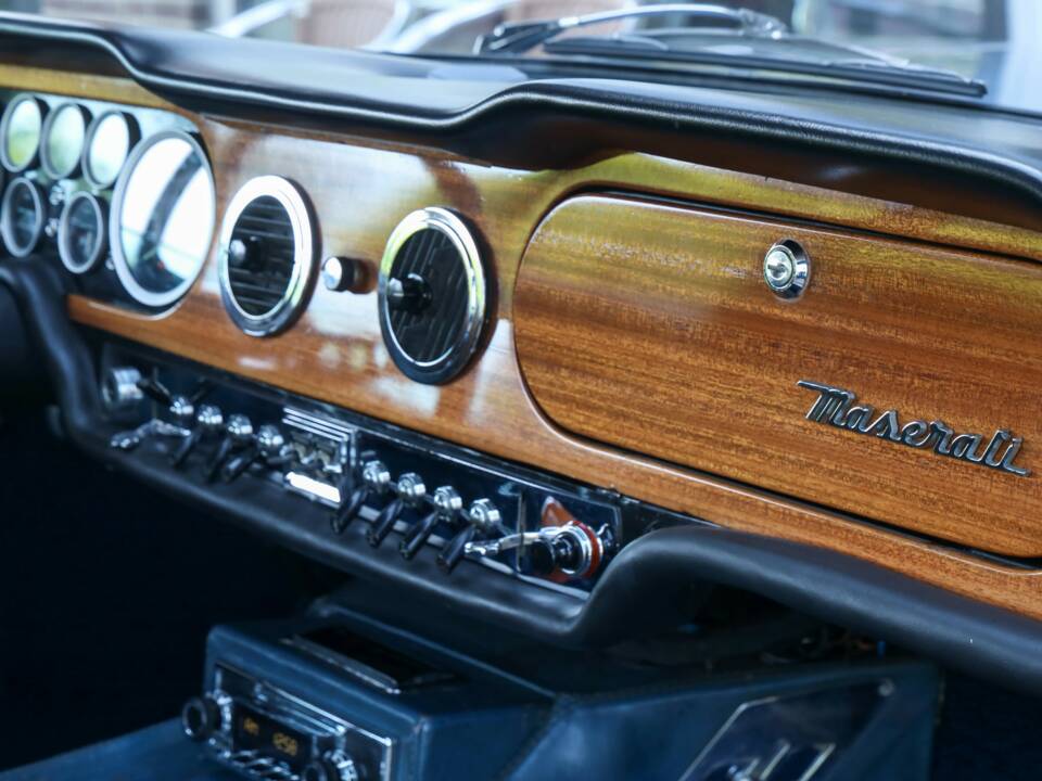 Bild 24/50 von Maserati Mexico 4200 (1968)
