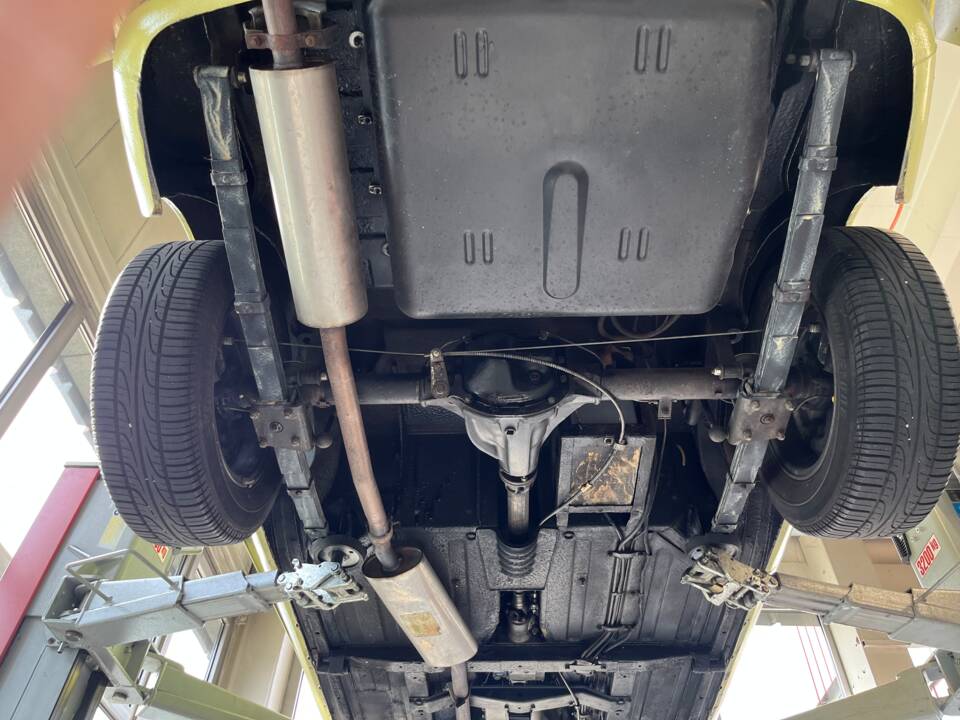 Bild 30/32 von MG MGB (1976)