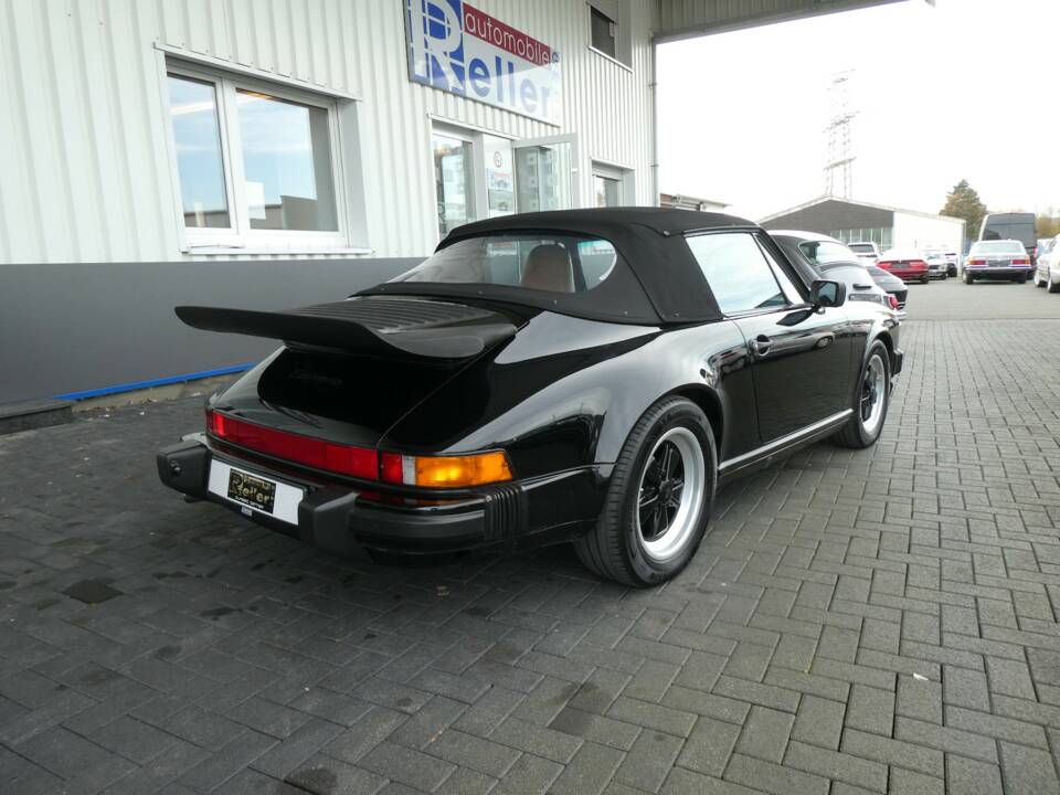 Bild 4/21 von Porsche 911 Carrera 3.2 (1987)