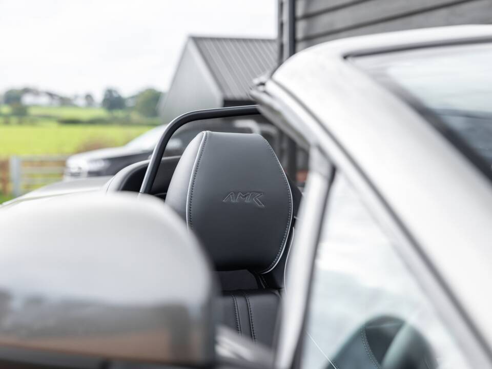 Bild 40/84 von Aston Martin V12 Vantage AMR Roadster (2018)