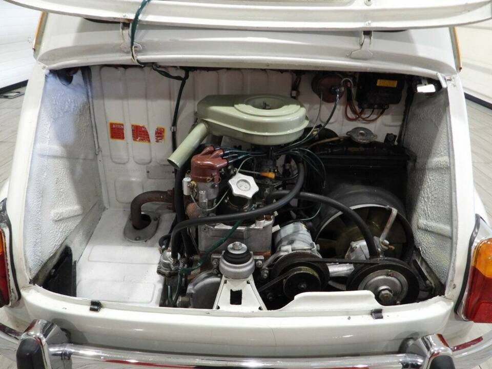 Image 11/15 of FIAT 600 D (1967)