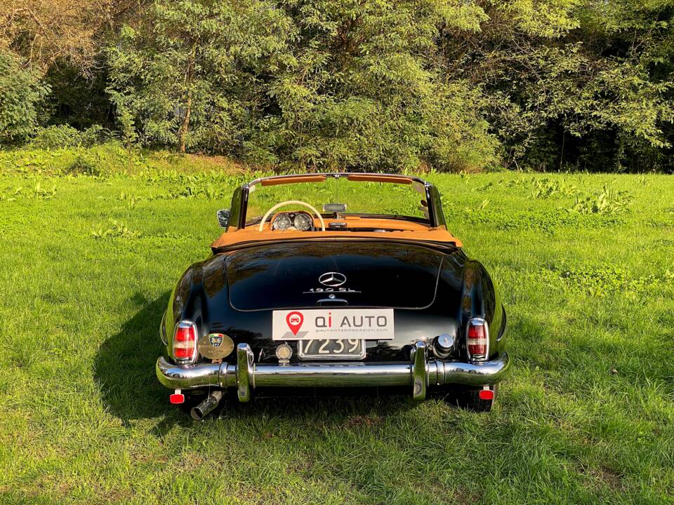 Image 12/67 of Mercedes-Benz 190 SL (1961)