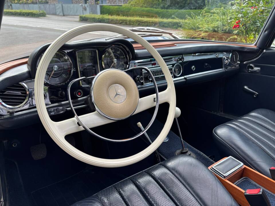 Imagen 9/53 de Mercedes-Benz 230 SL (1965)