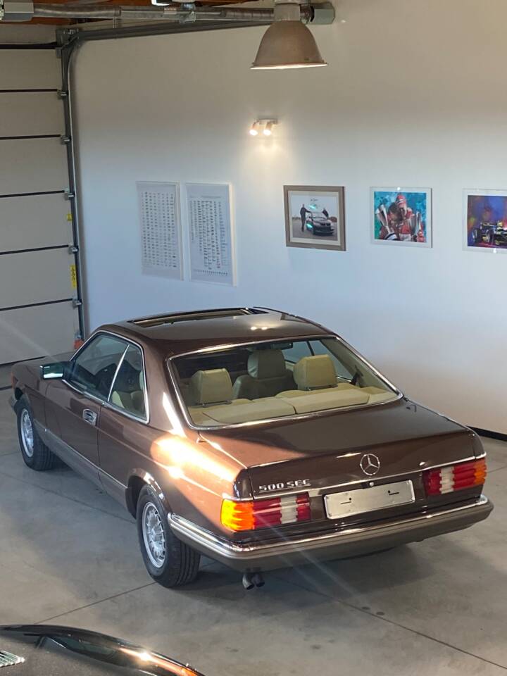 Image 9/63 of Mercedes-Benz 500 SEC (1984)