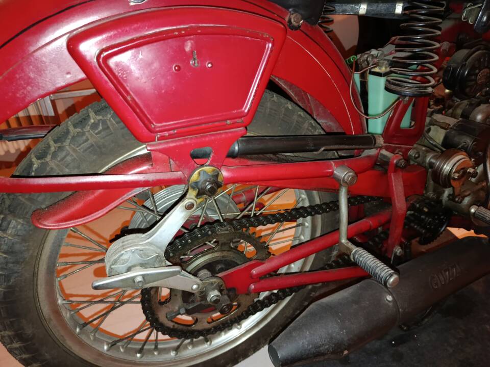 Image 19/46 of Moto Guzzi DUMMY (1955)