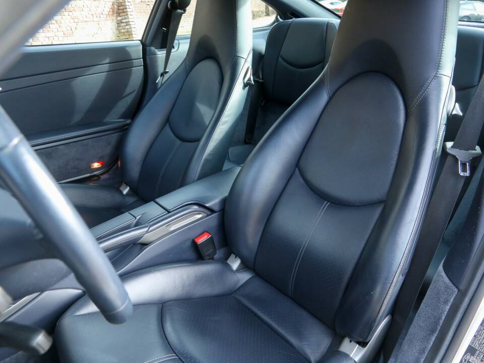 Image 50/50 of Porsche 911 Carrera S (2004)